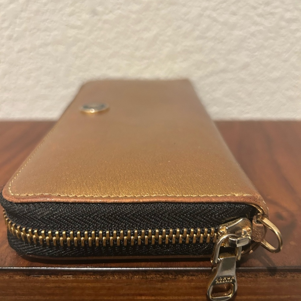 Loewe Metallic Gold Zip Wallet - Picture 4 of 12